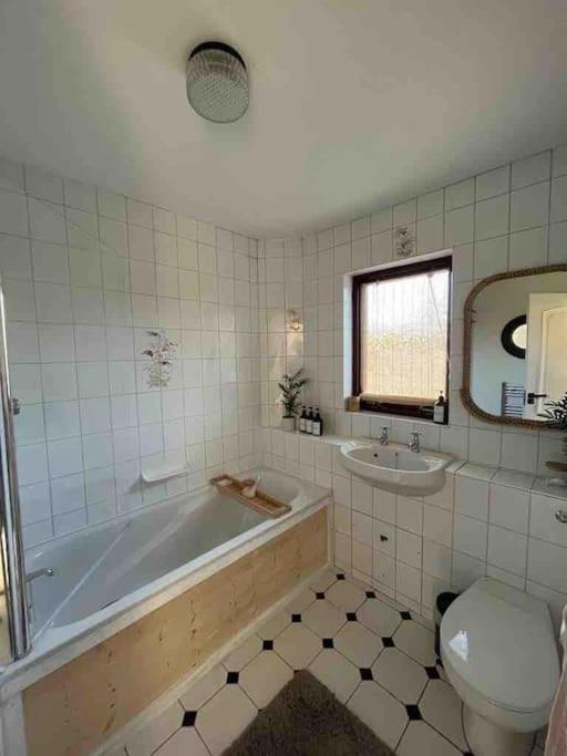 Relax With Spectacular Views And Hot Tub Villa Kircubbin Екстериор снимка
