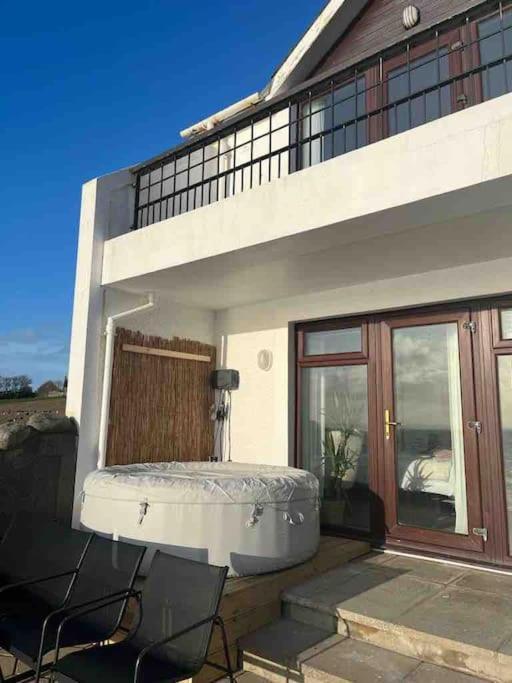 Relax With Spectacular Views And Hot Tub Villa Kircubbin Екстериор снимка