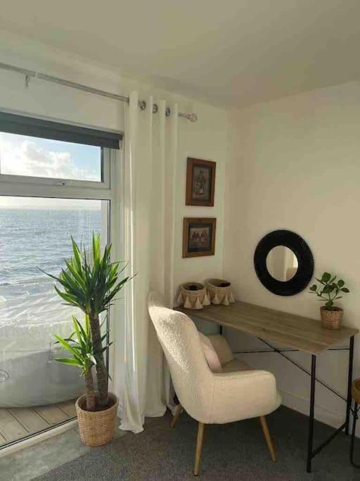 Relax With Spectacular Views And Hot Tub Villa Kircubbin Екстериор снимка